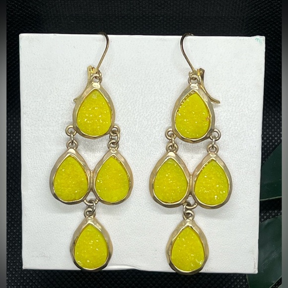 Geode druzy teardrop neon yellow chandelier dangle earrings. - Picture 3 of 7